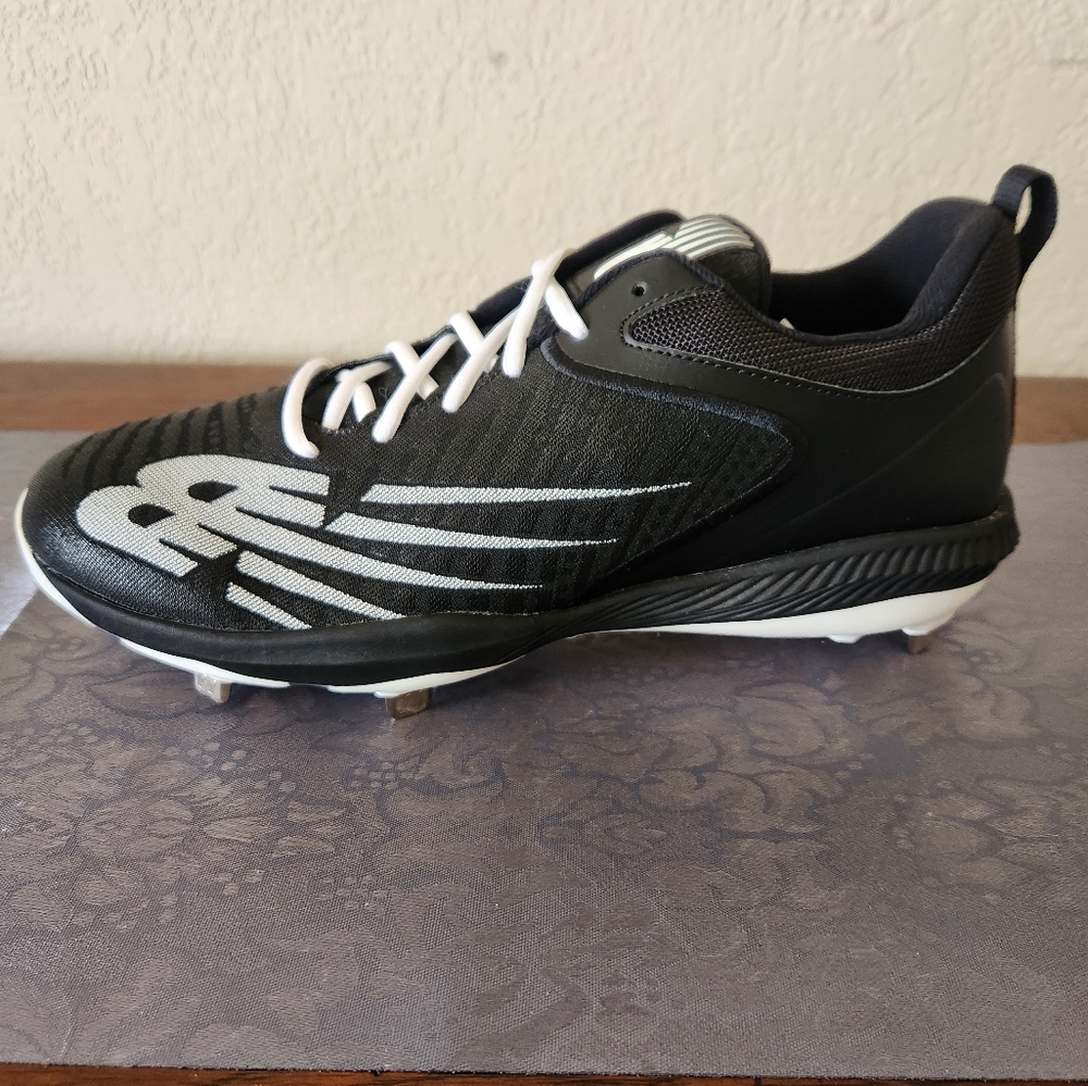 New Balance Baseball Cleats - Picture 4 of 9